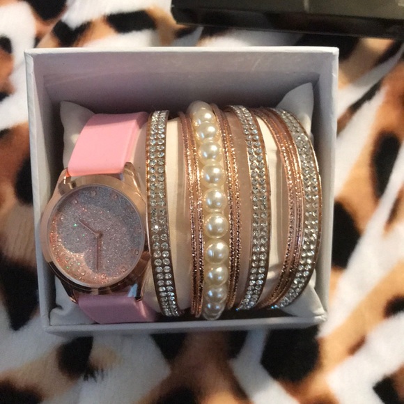 Watch bracelet set - Picture 2 of 2